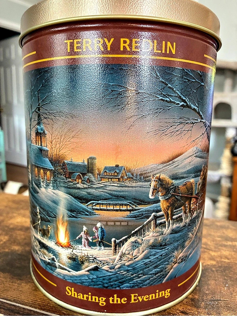 Terry Redlin Sharing the Evening Metal Collector Tin Winter Scene Tin